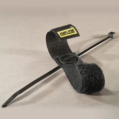 Rip-Tie - S-P9 - One Inch Wide PIVOTING CableHanger 1" x 9