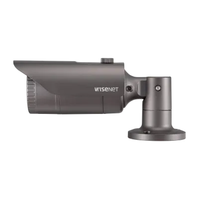 Hanwha - QNO-8020R - Wisenet Q network outdoor vandal bullet camera, 5MP @ 30fps, 4.0mm fixed focal lens (79°), triple codec H.265/H.264/MJPEG with Wisestream II, 120dB WDR, IR LEDs range 82', defocus detection, hallway View, built-in SD card slot (1