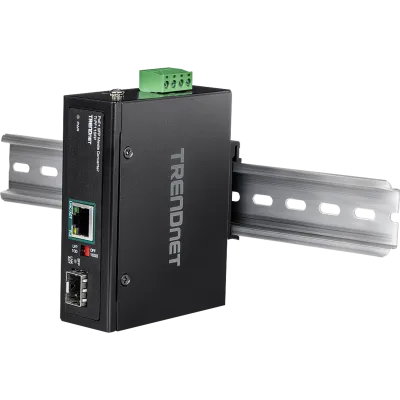 TRENDNET - TI-PF11SFP - Hardened Industrial SFP to Gigabit PoE+ Media Converter