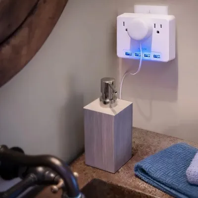 Cyber Power - P3WU - 3 AC Outlet Wall Tap 125V with 4 Lighted 4.2A USB Charging Ports 