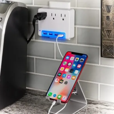 Cyber Power - P3WUN - 3 AC Outlet Wall Tap 125V with 4 USB 3.4A Charging with Night Light 